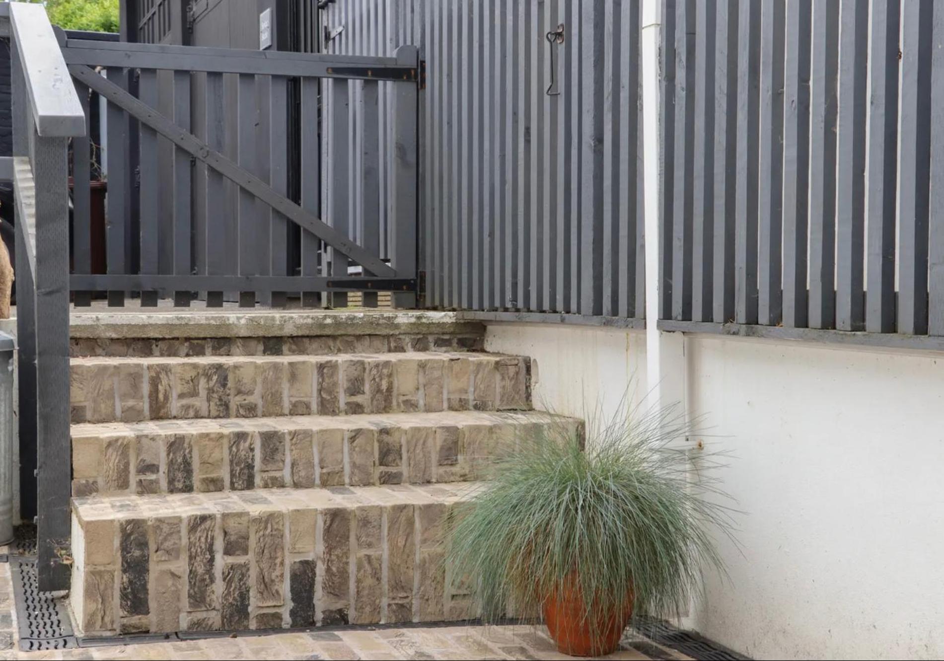 Artists Hideaway Apartment Battle Exterior photo